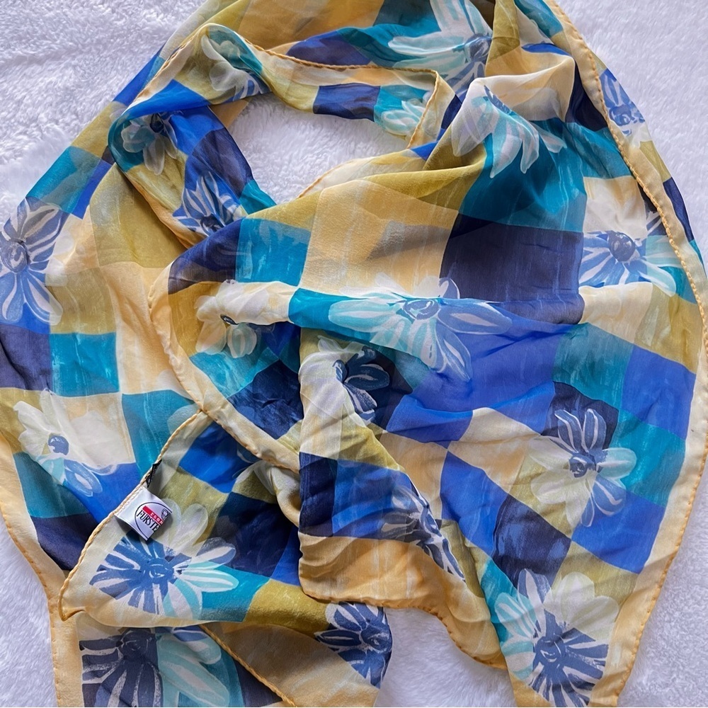 60”x17” Vintage 	Egon von Furstenberg silk scarf.